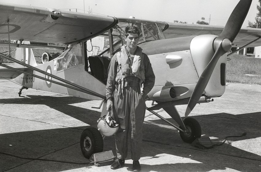  Tony Auster R